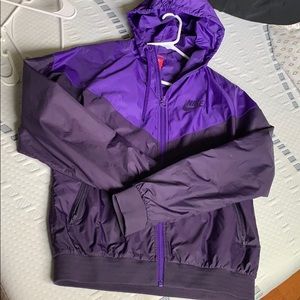 Women’s purple Nike windbreaker